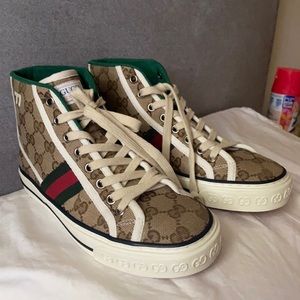 Gucci shoes